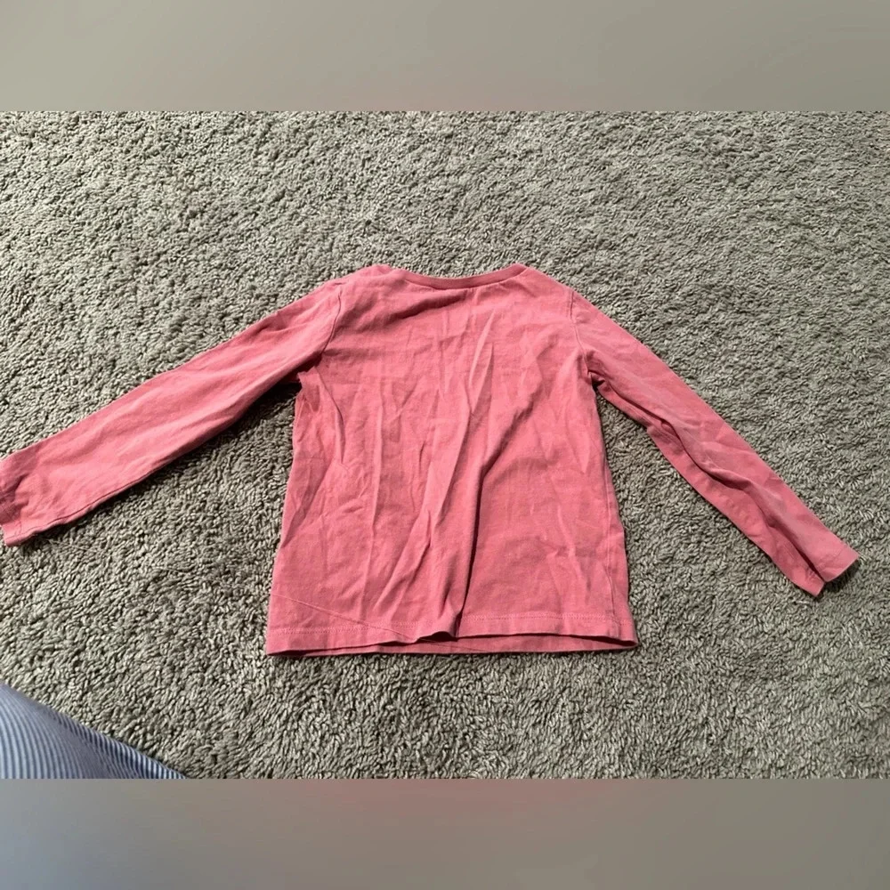 Girl long sleeve top.